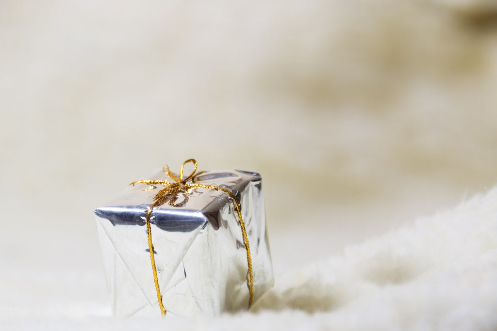 How to Pick The Right Jewelry Gift for Her